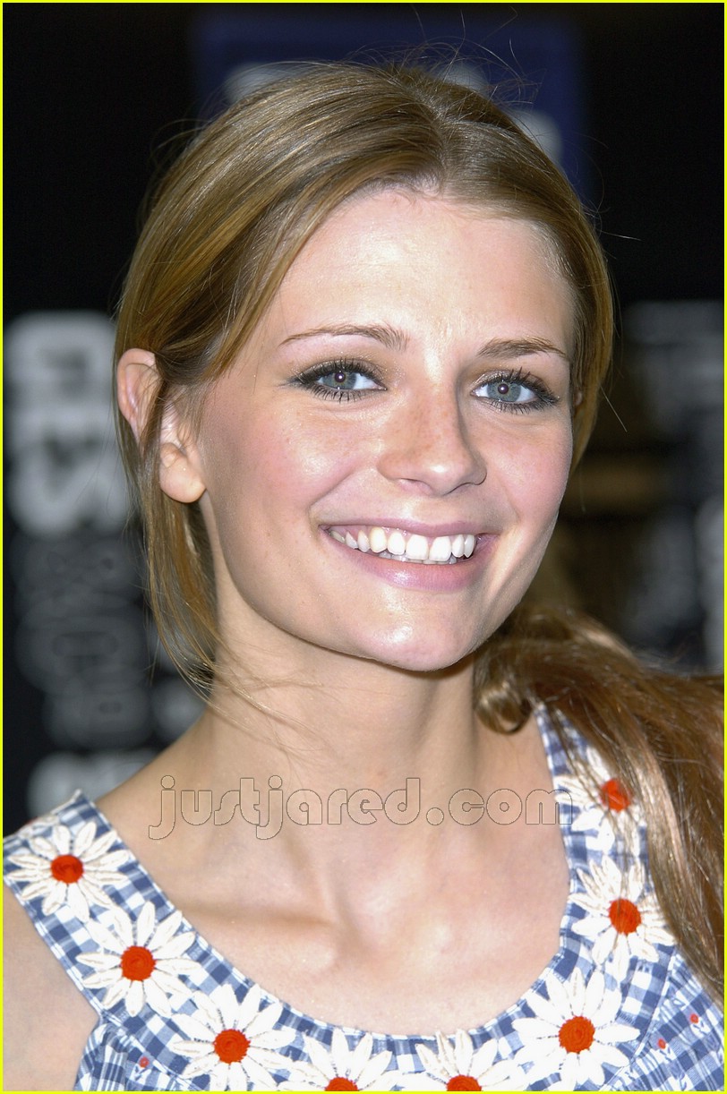 Mischa Barton is a "Shoe In"