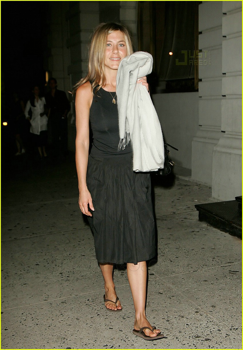 Jennifer Aniston's Big Apple Dinner