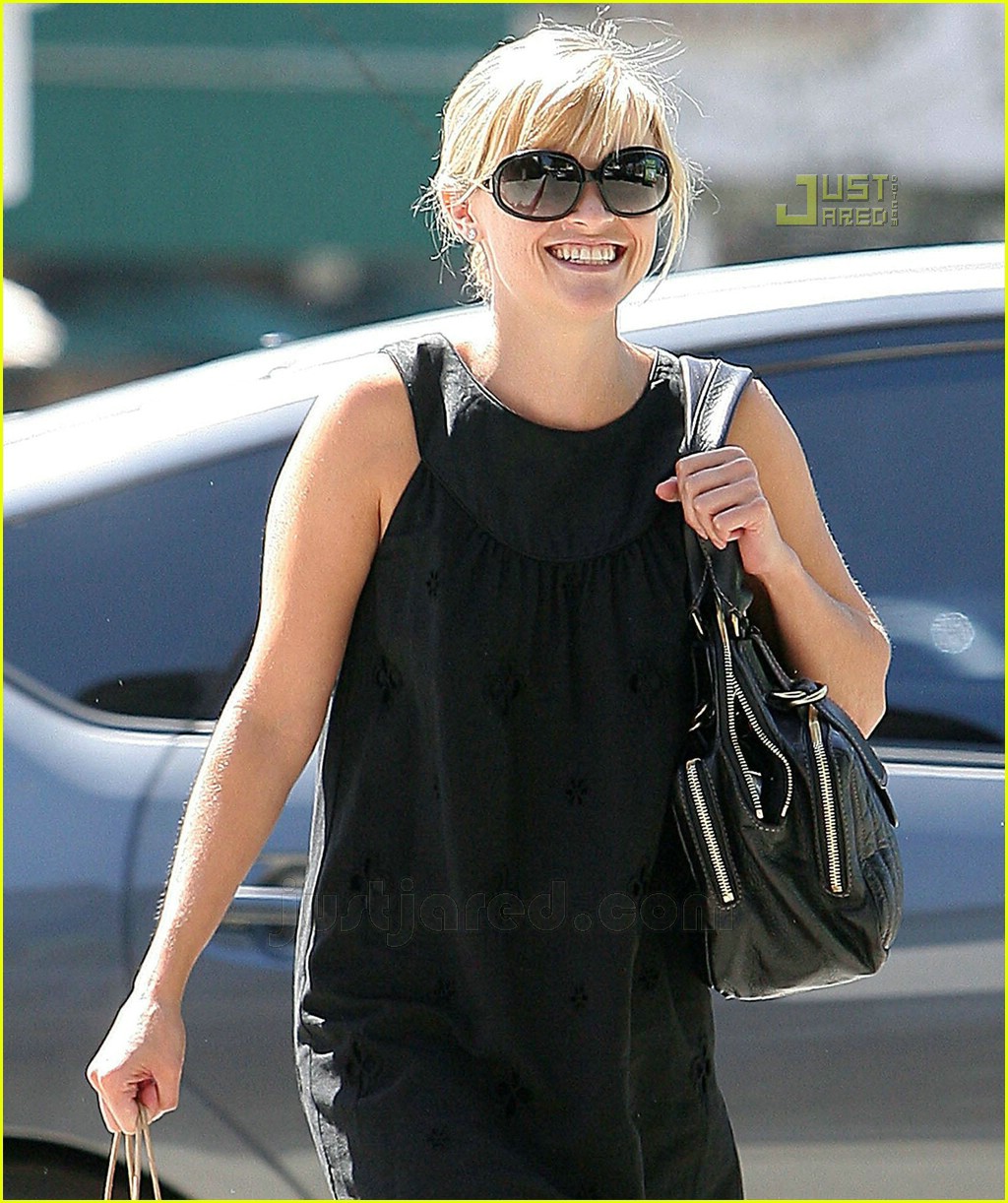 Reese Witherspoon: I Don't Know How to Keep Quiet!