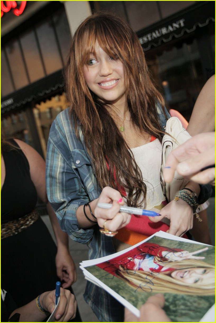 Miley Cyrus' Big Give