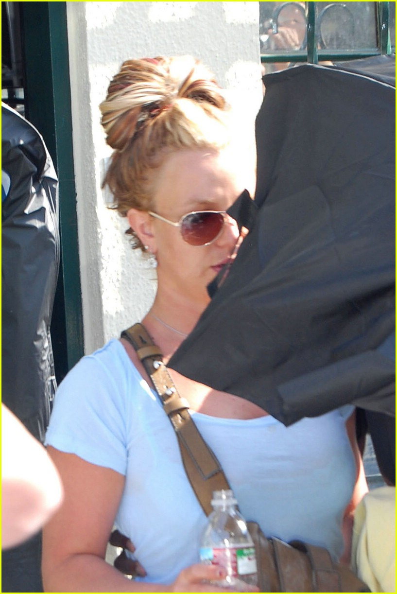 Britney Spears: PETA Receptionist?