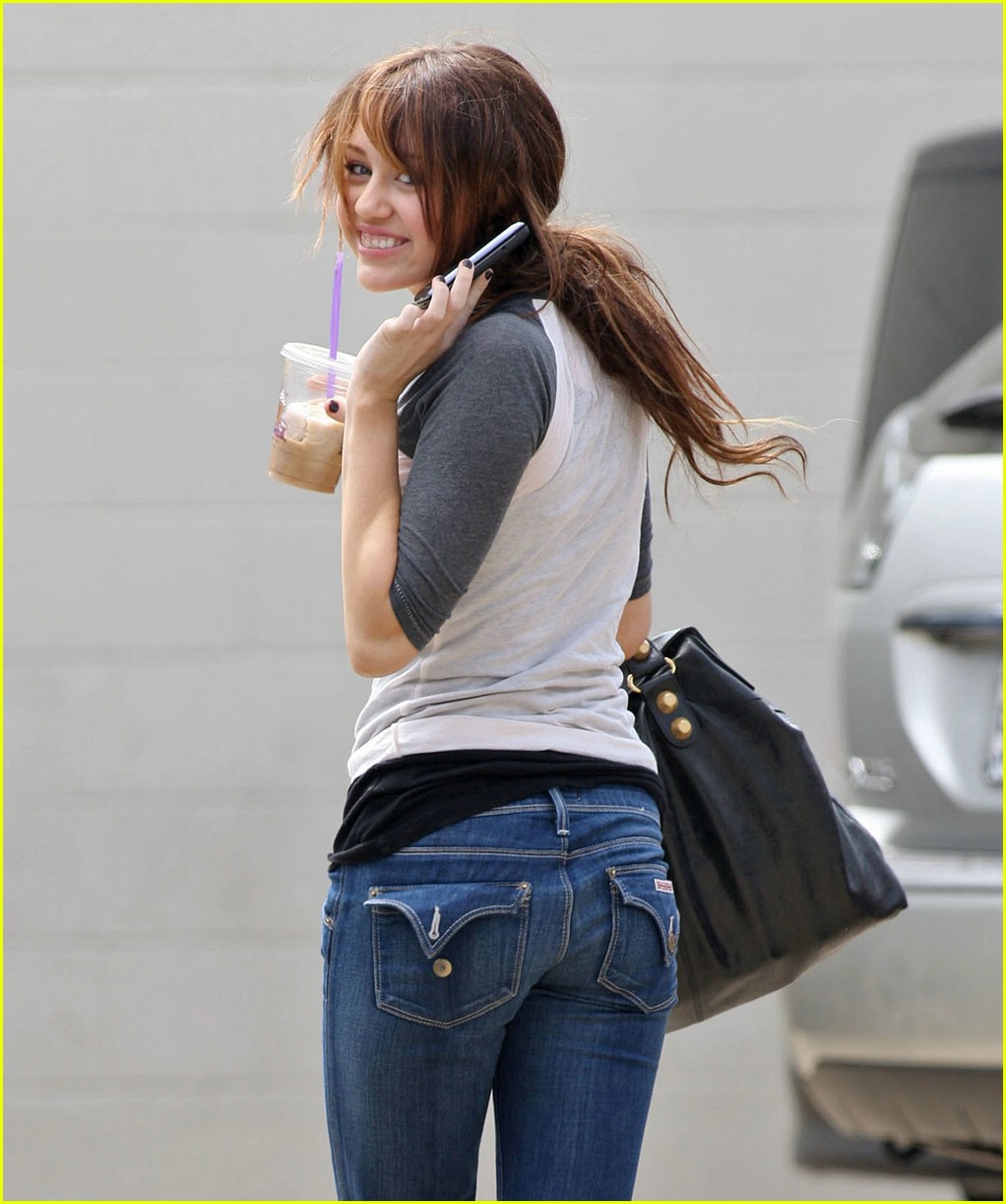 I Scream, You Scream, We All Scream For Miley Cyrus