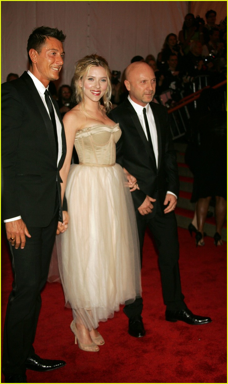 Scarlett Johansson - 2008 MET Costume Gala