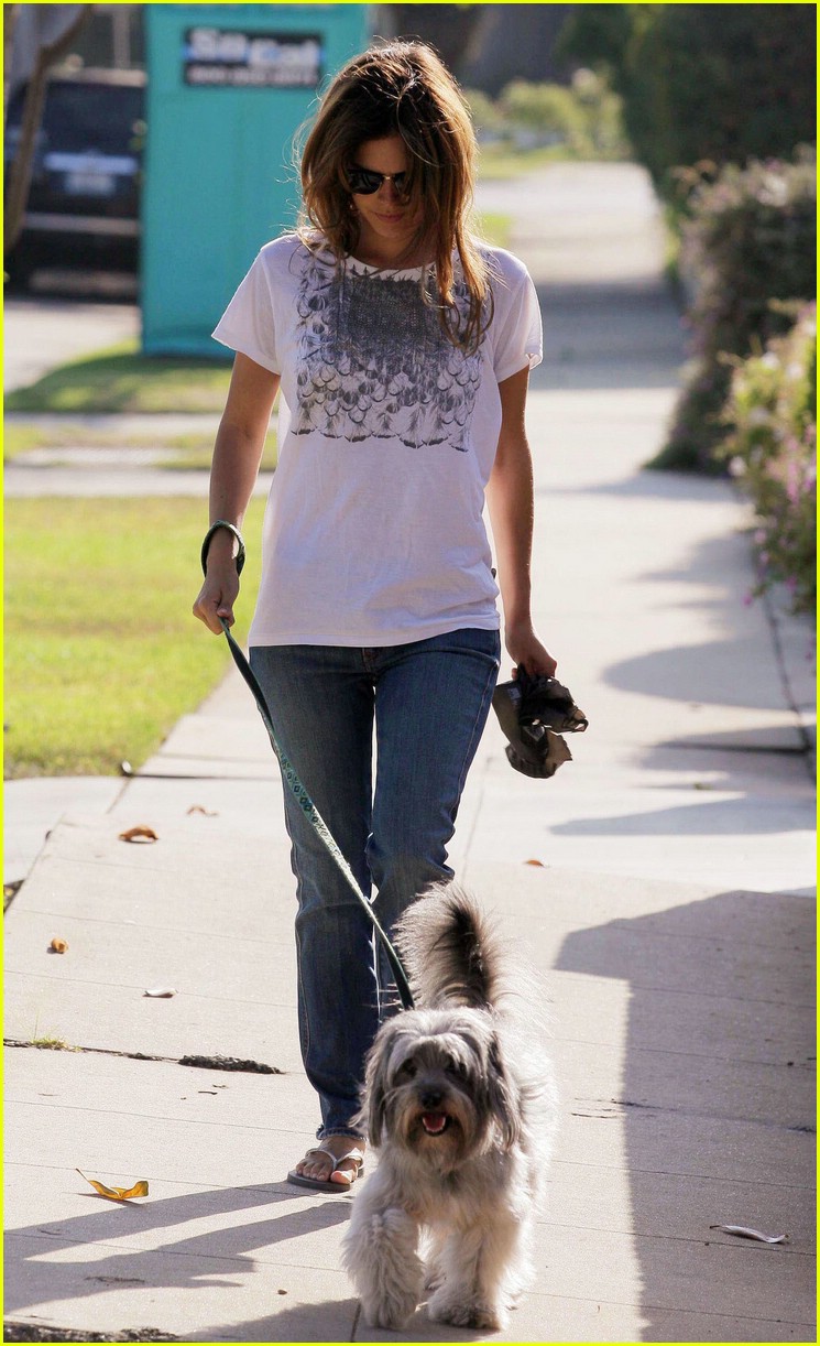Rachel Bilson is a Pooper Scooper
