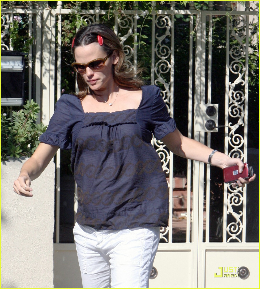 Jennifer Garner's Brentwood Barrettes