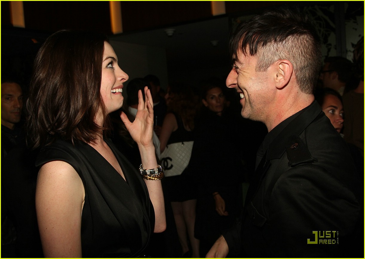 Anne Hathaway is Getting Married