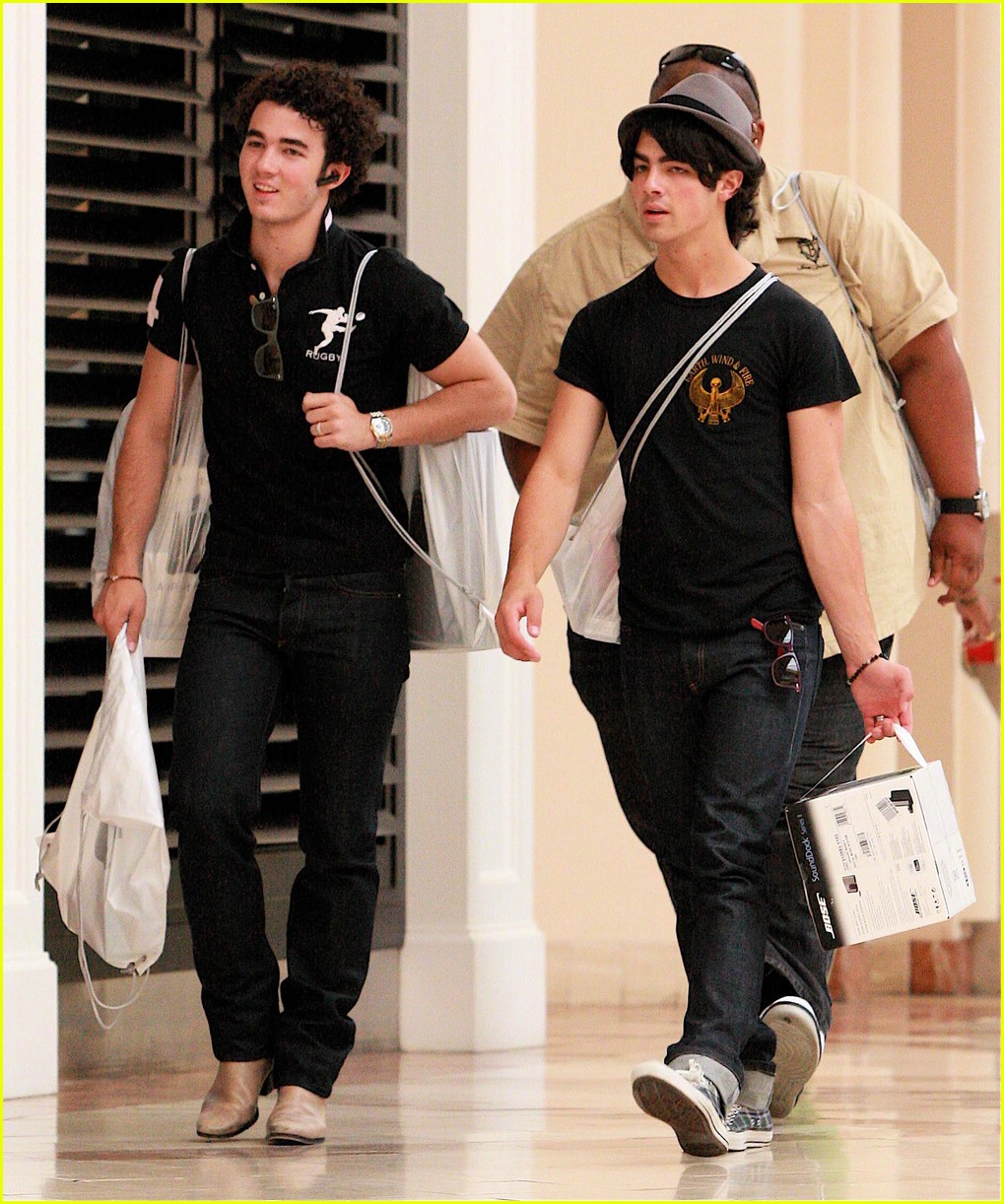 The Jonas Brothers are the Lucas Brothers