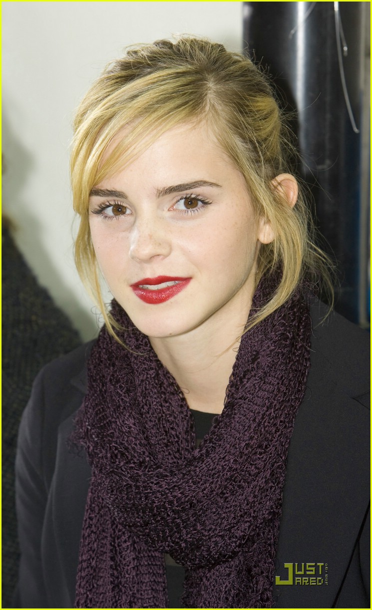 Emma Watson Is On The Fashion Fringe