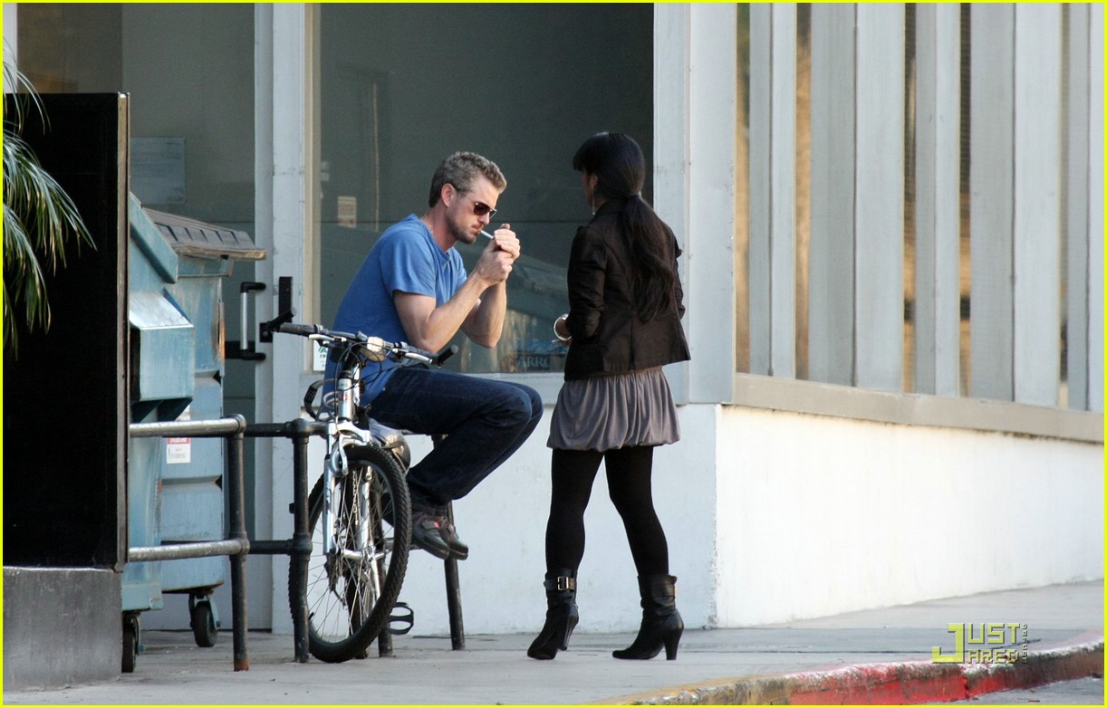 did eric dane smoke cigarettes McSteamy is Smokin' - Just Jared - Celebrity News and Gossip