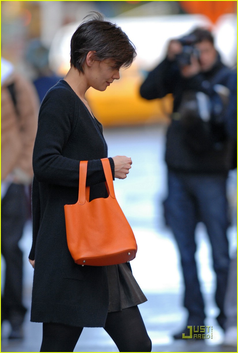 Katie Holmes is an Orange Bag Lady
