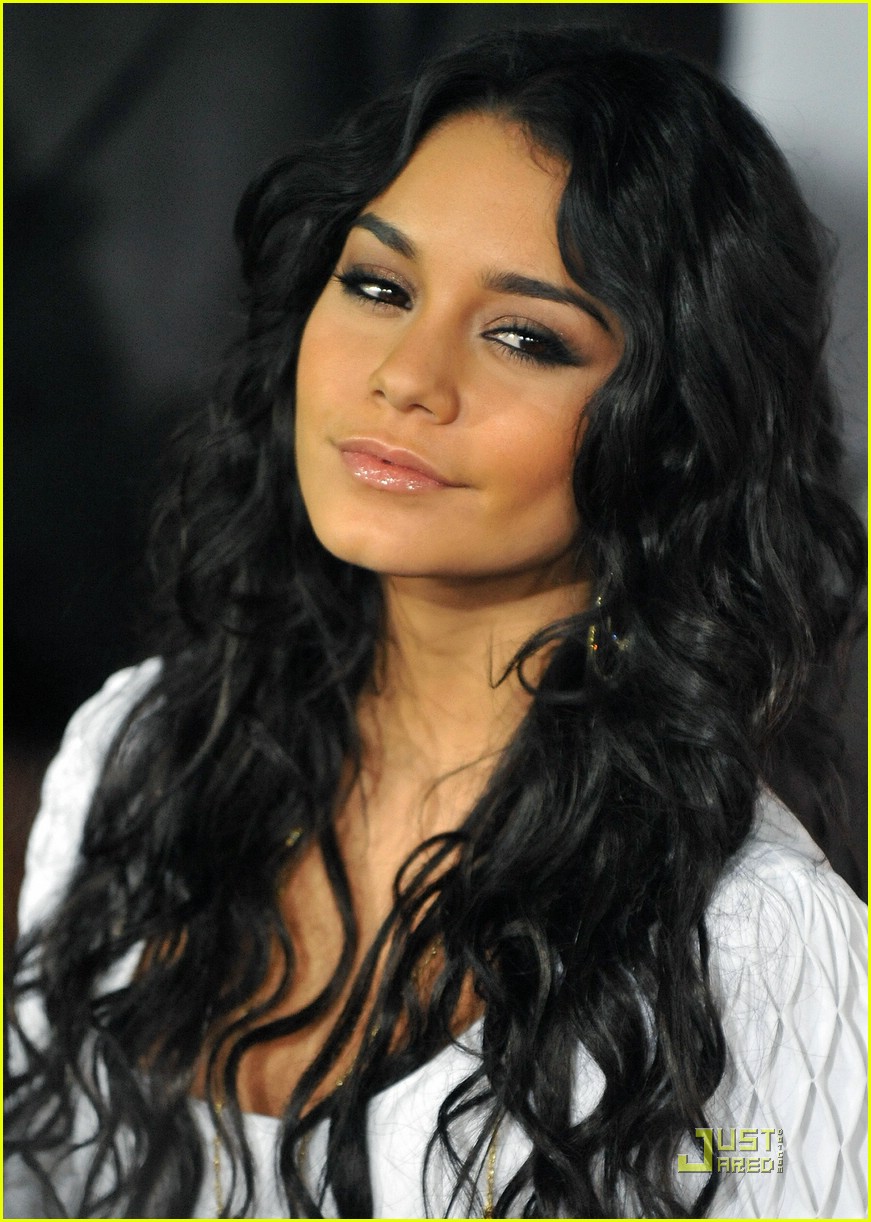 Vanessa Hudgens To Visit The Philippines