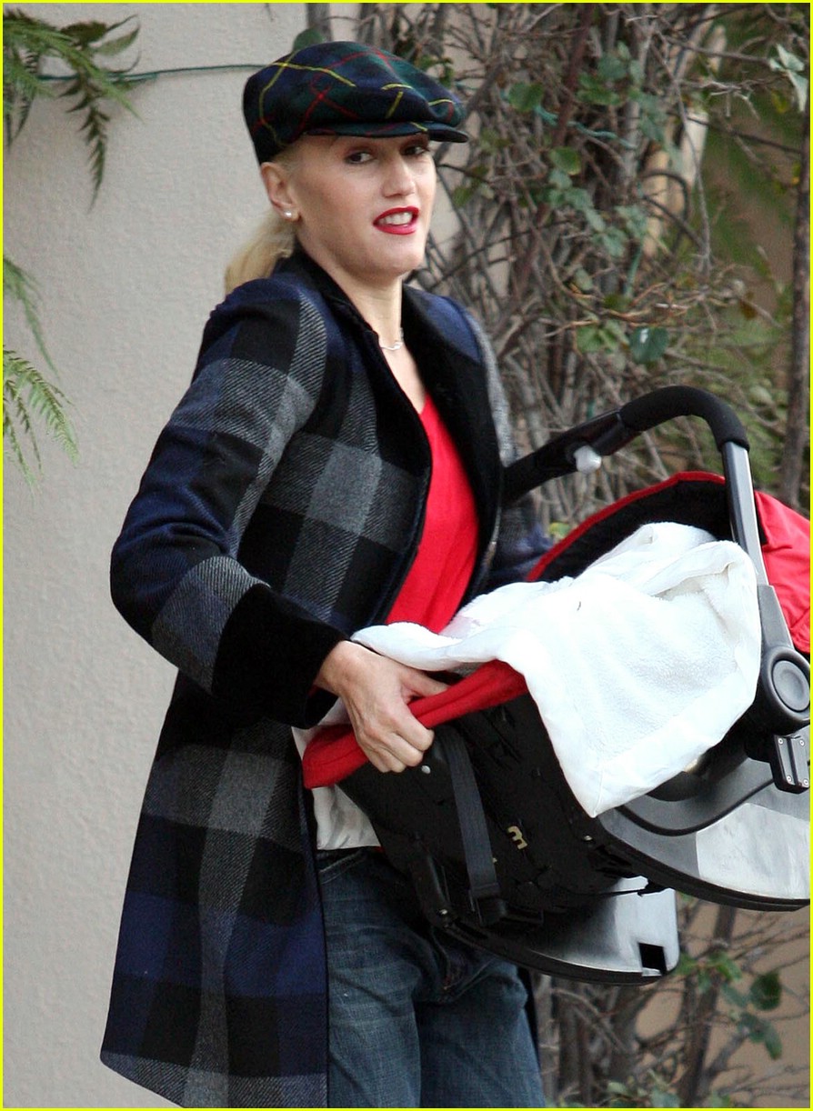 Gwen Stefani's Post-Christmas Special