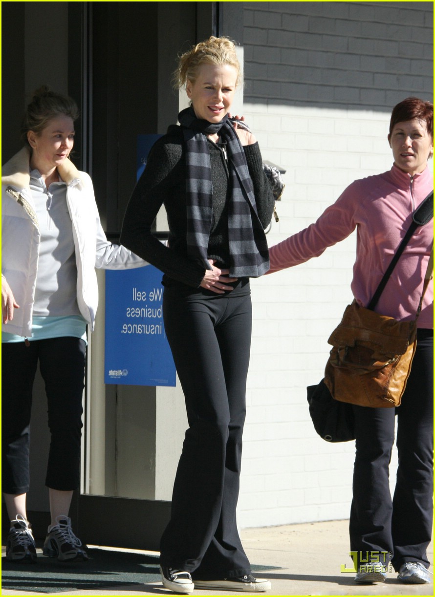 Nicole Kidman's New Year Yoga