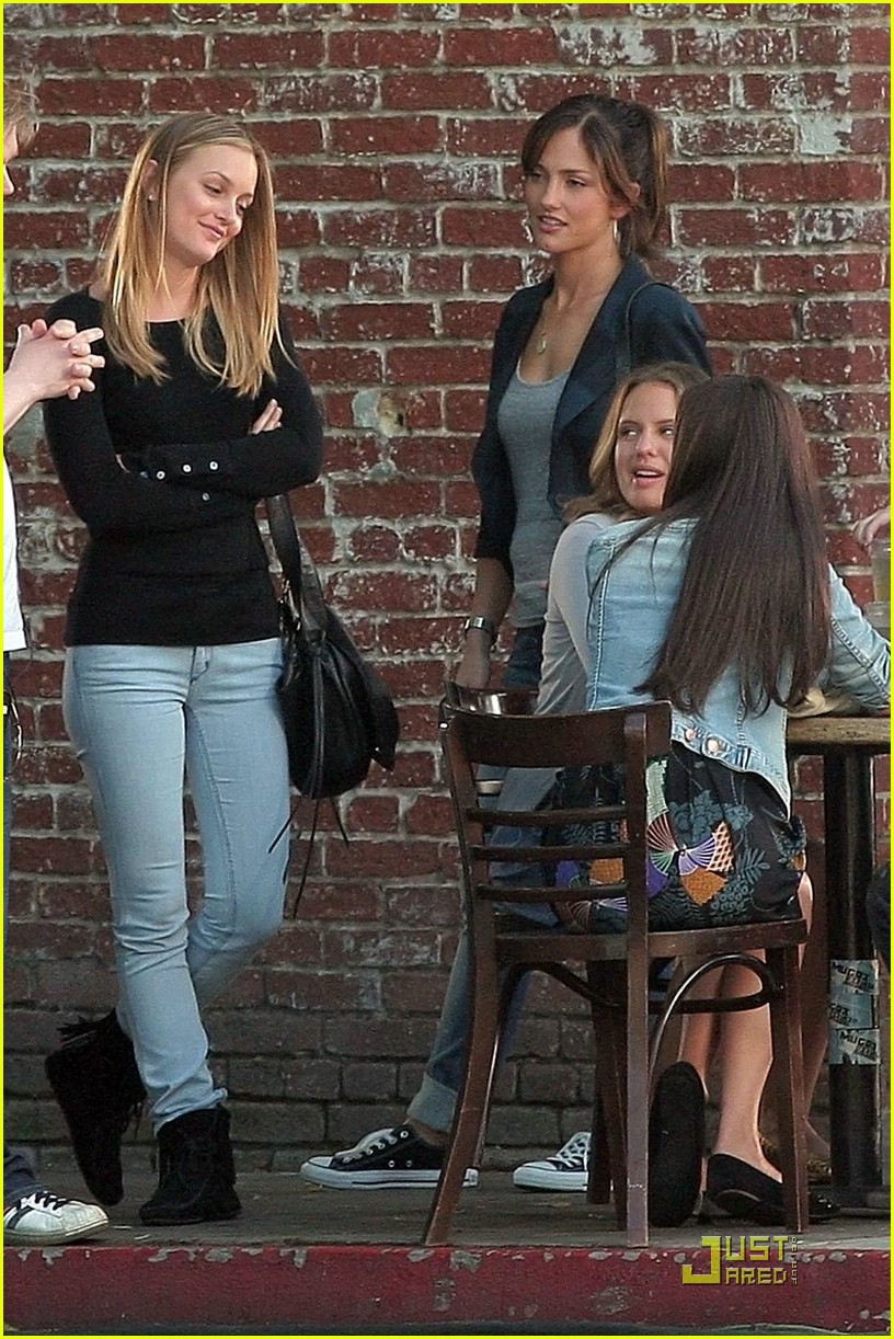 Leighton Meester Tests The Roommate