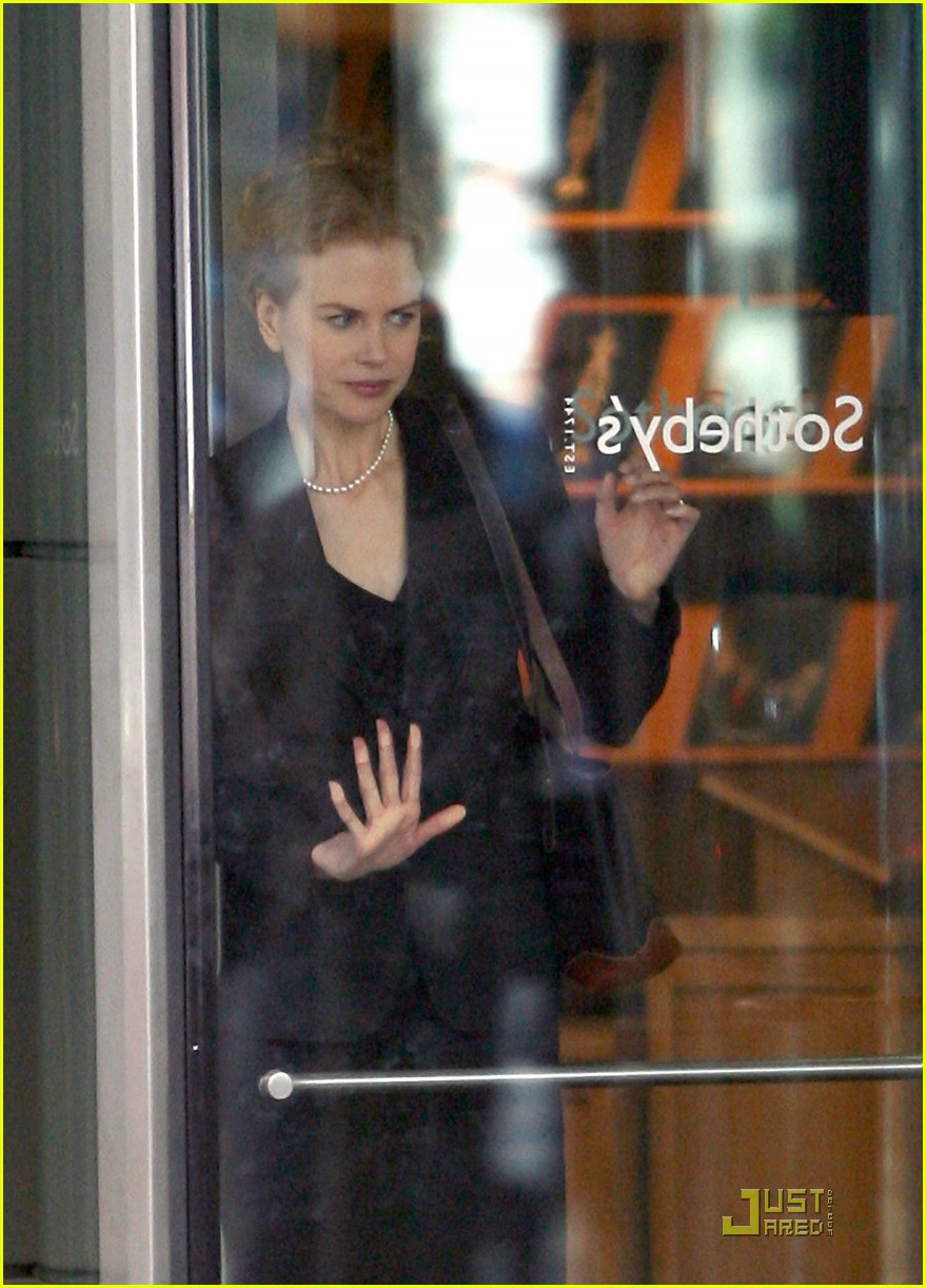 Nicole Kidman To Adopt Vietnamese Baby?