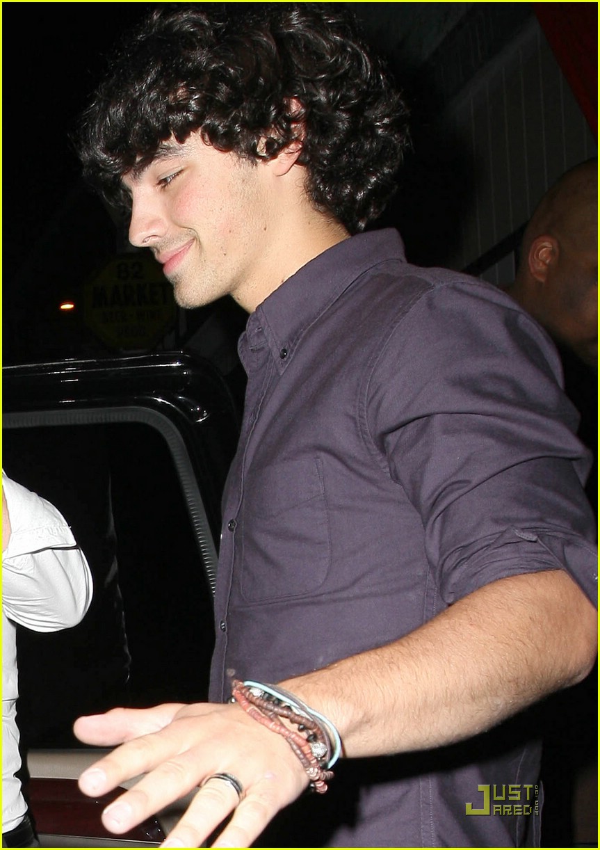 Kevin Jonas: Engagement Party With Danielle Deleasa!