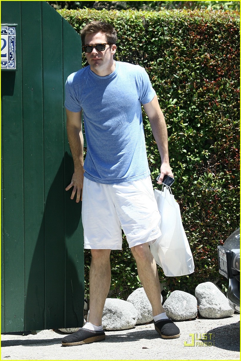 Chris Pine is a Domenico Dude
