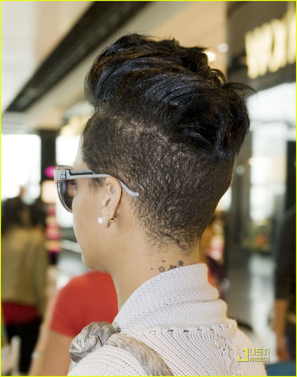 Rihanna is a Blueprint Babe