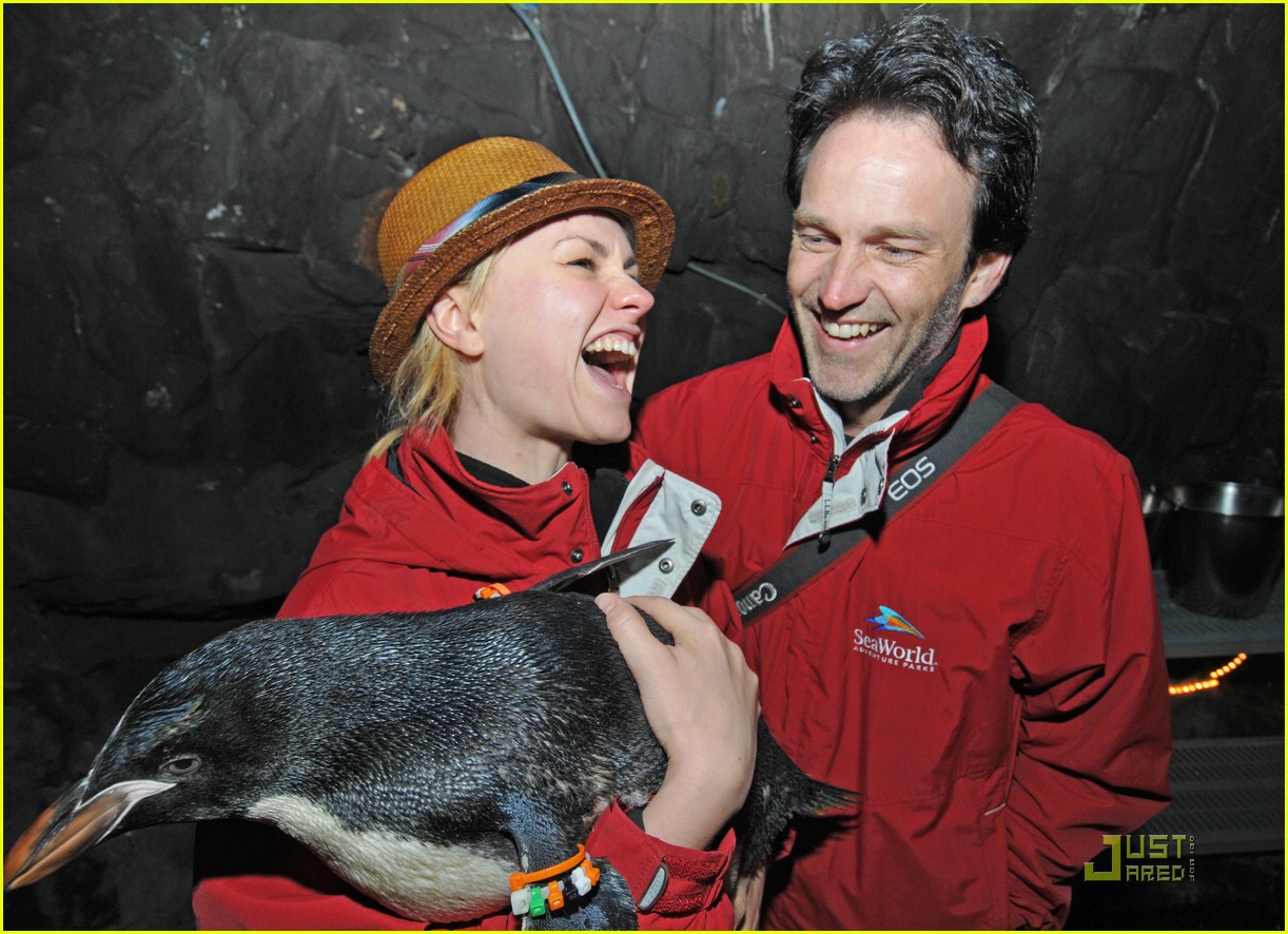 Anna Paquin & Stephen Moyer: Seaworld Sweethearts