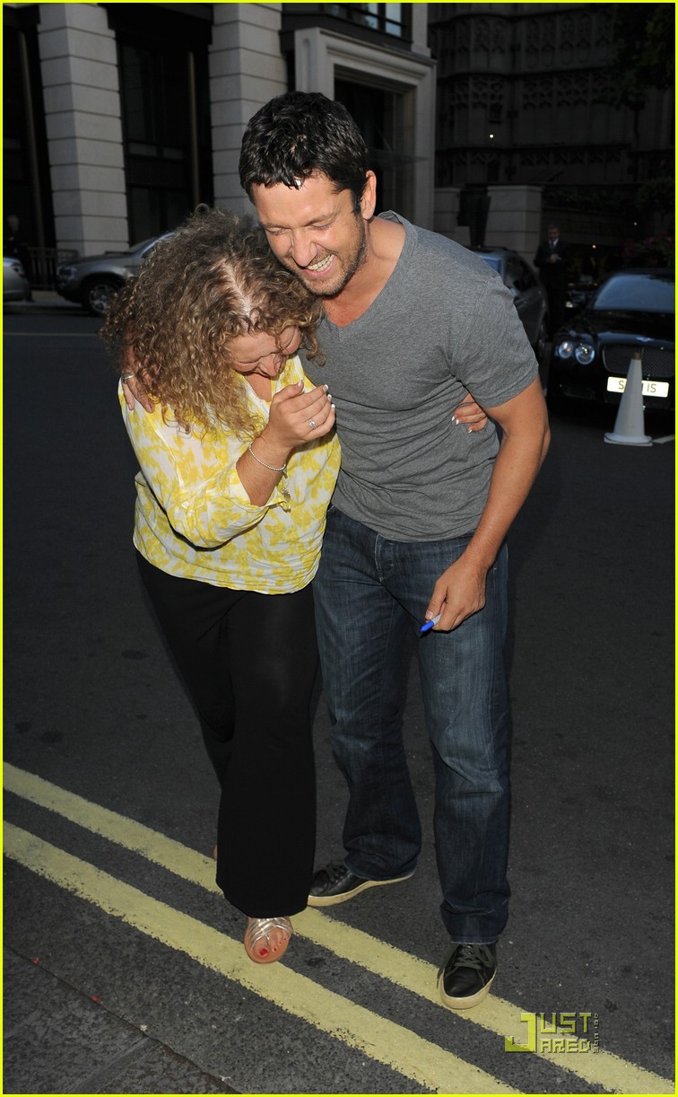 Gerard Butler Excited To Kiss Jennifer Aniston