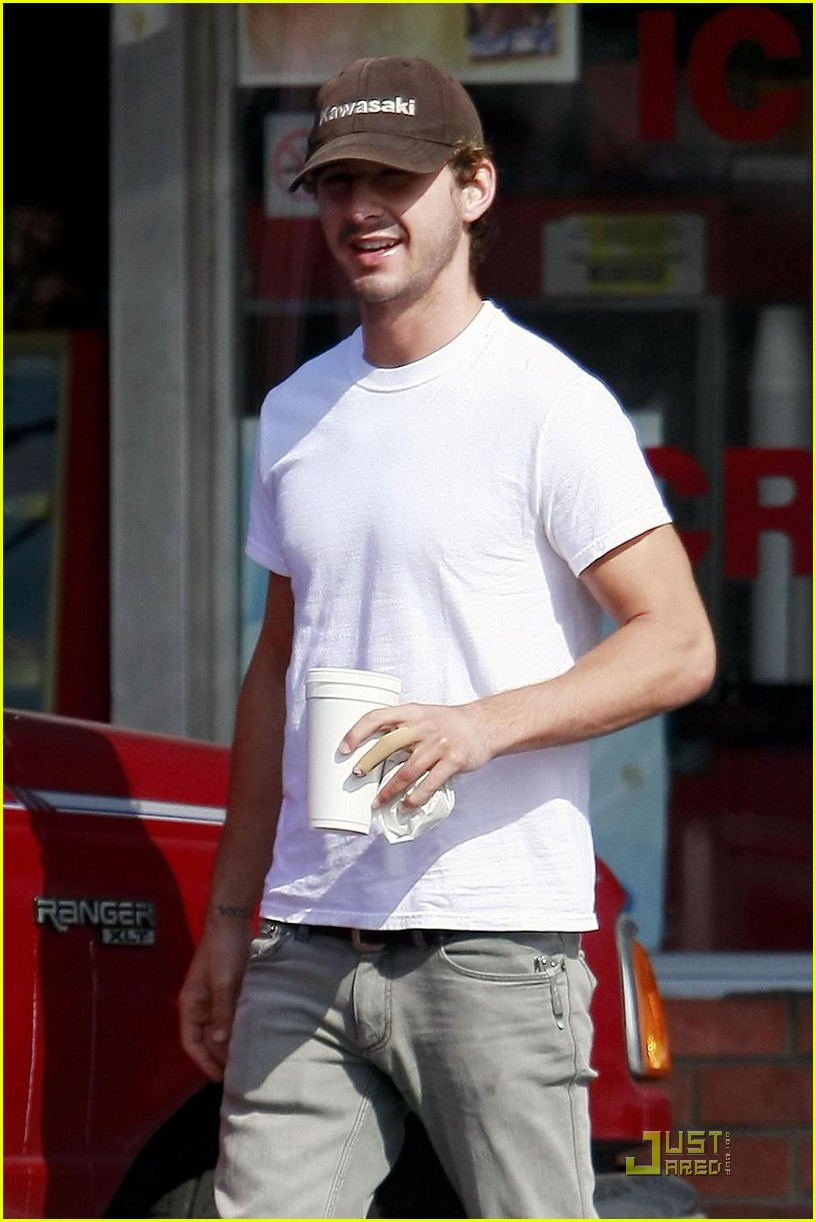 Shia LaBeouf's Fingers Uncovered -- FIRST PICS