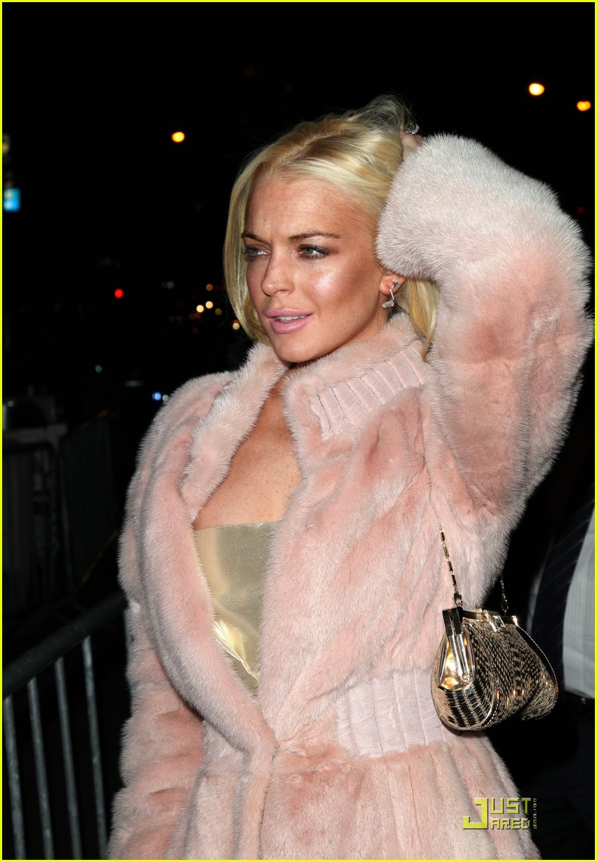 Lindsay Lohan Adores American Art