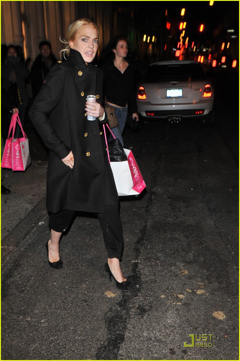 Lindsay Lohan Likes to Intermix-a-lot