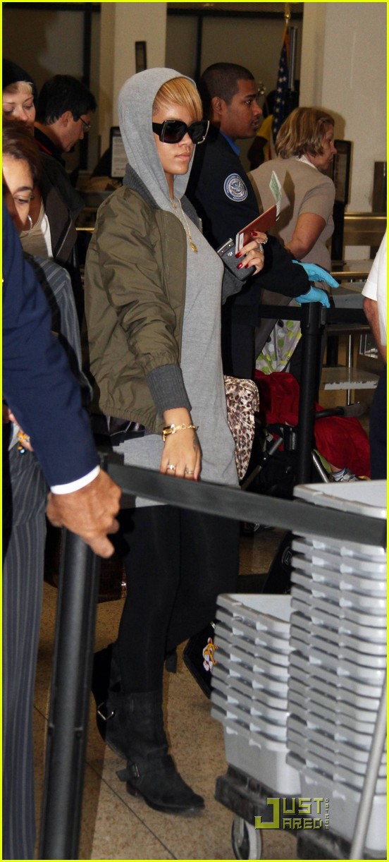 Rihanna: I'm in Miami, Betch!