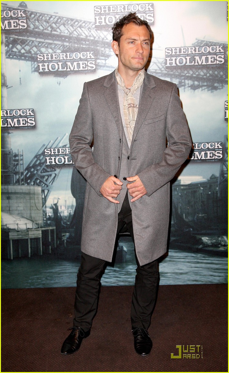 Jude Law is Paris Personable