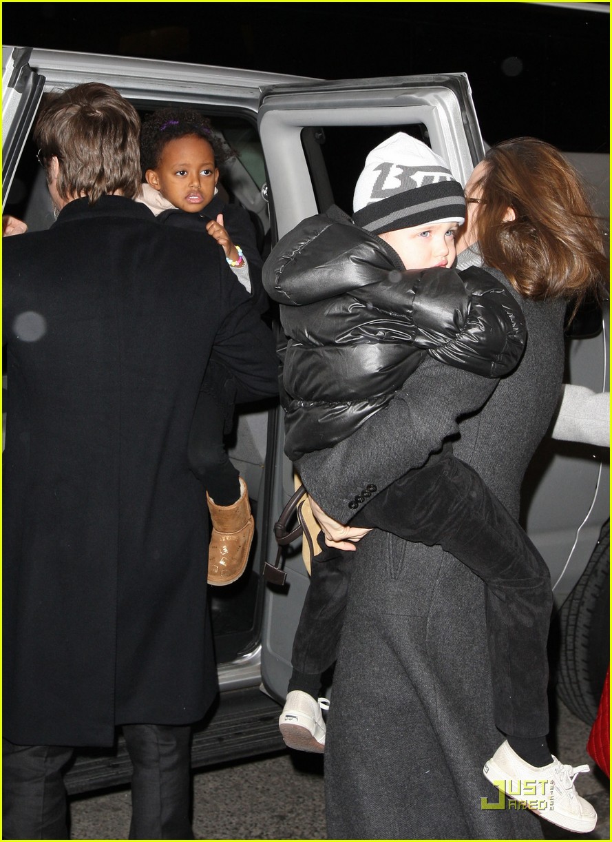 Brad Pitt & Angelina Jolie Hit Mary Poppins on Broadway -- VIDEO