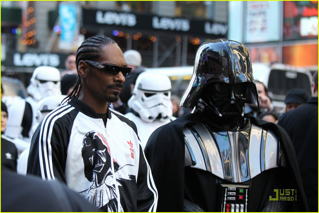 Snoop Dogg: Darth Vizzle Fo' Rizzle