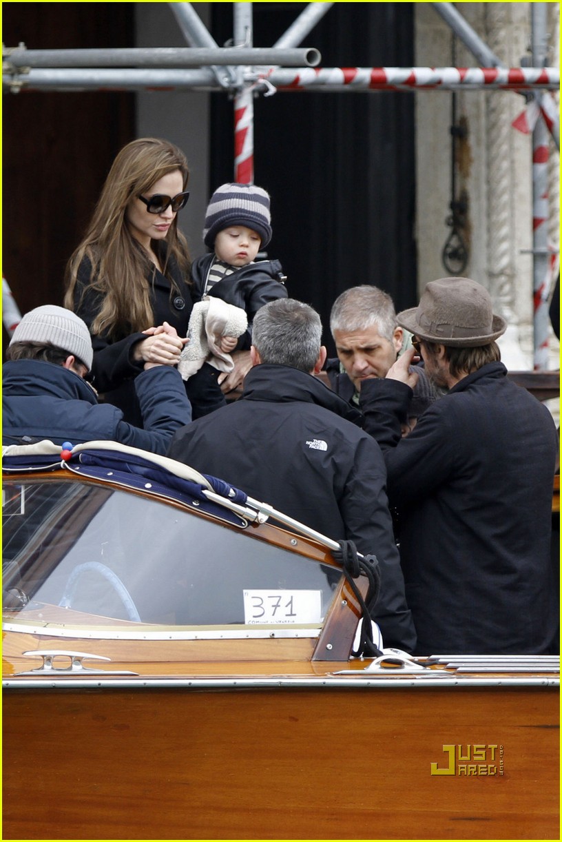 Angelina Jolie & Brad Pitt Take The Twins for a Spin