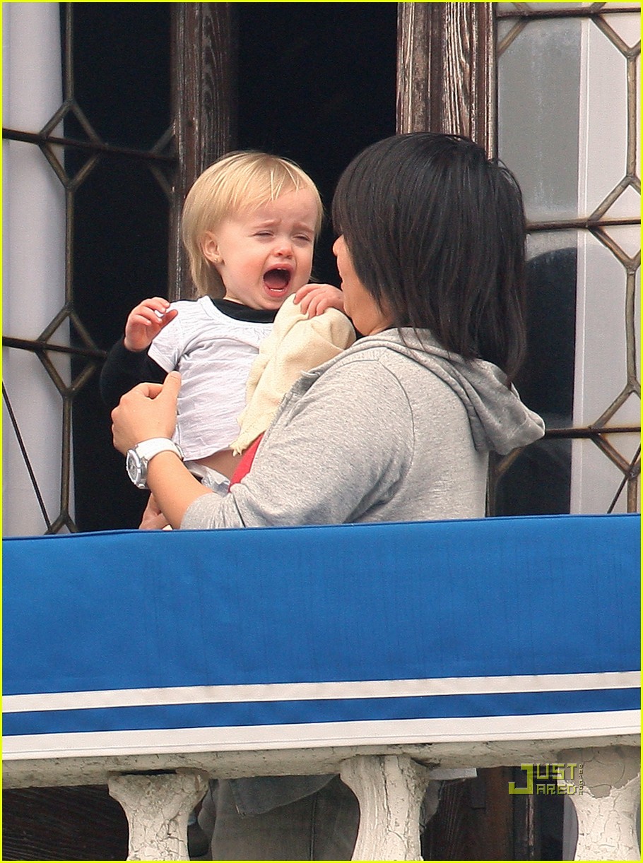 Angelina Jolie: Babies on the Balcony!