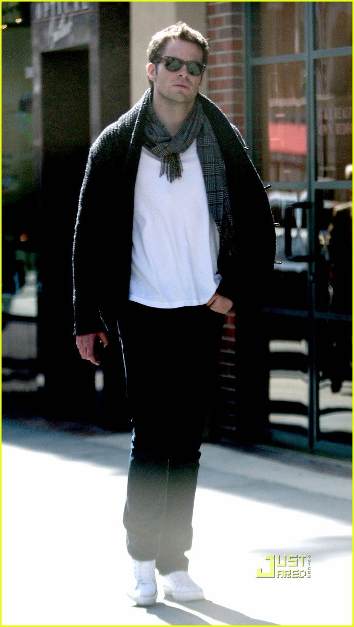 Chris Pine: Pharmacy Fella