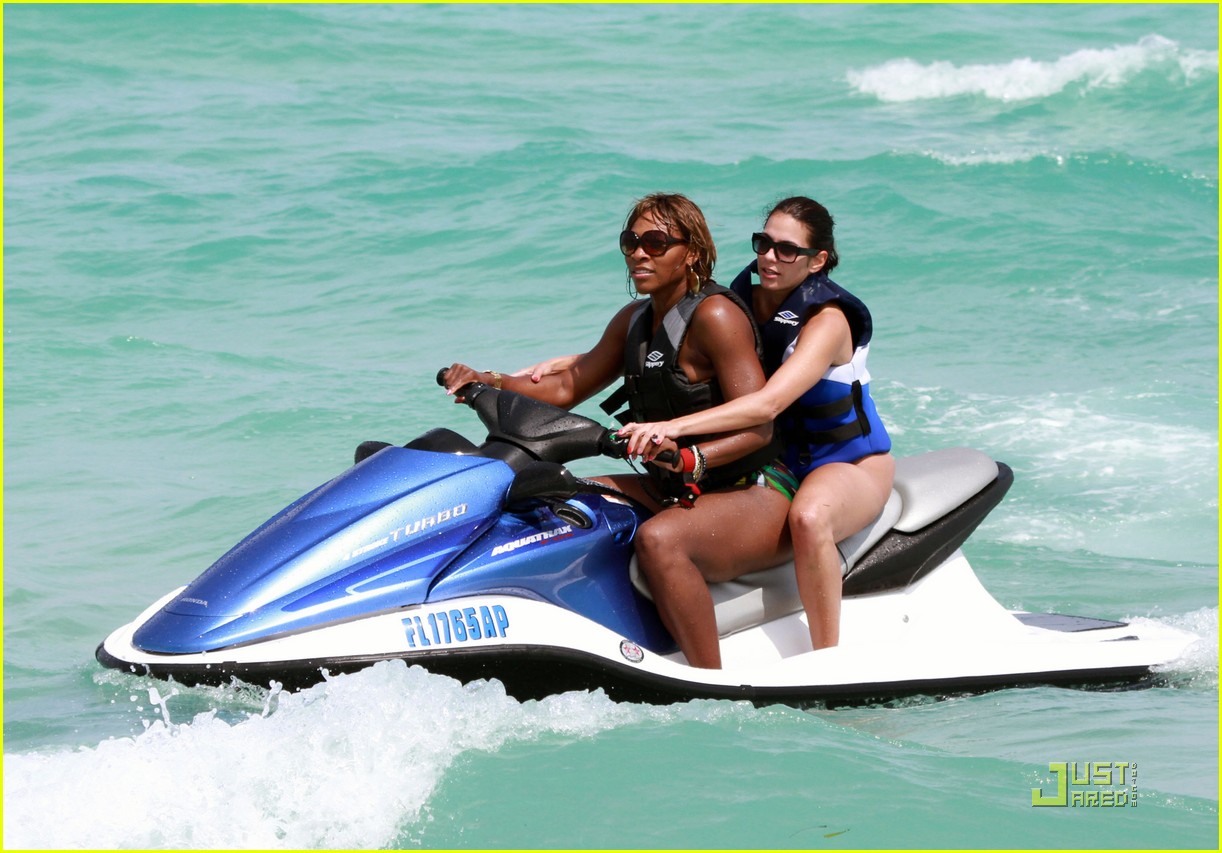 Serena Williams: Bikini Beach Babe
