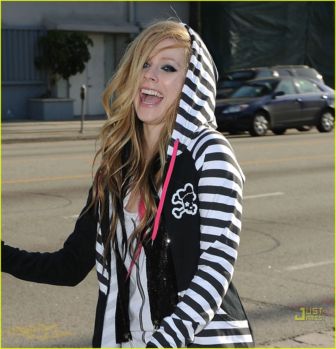 Avril Lavigne: Abbey Dawn Hoodie Hottie! | Just Jared - Celebrity