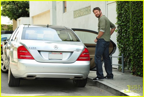 Gerard Butler: Hybrid Hottie
