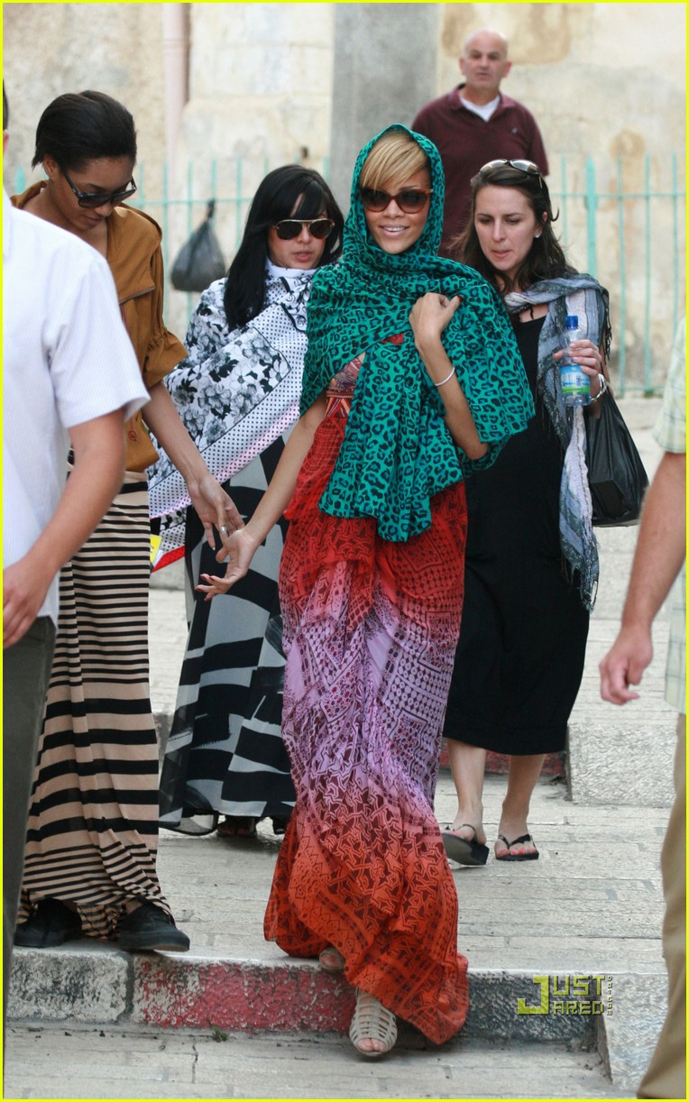 Rihanna: Jerusalem Jetsetter