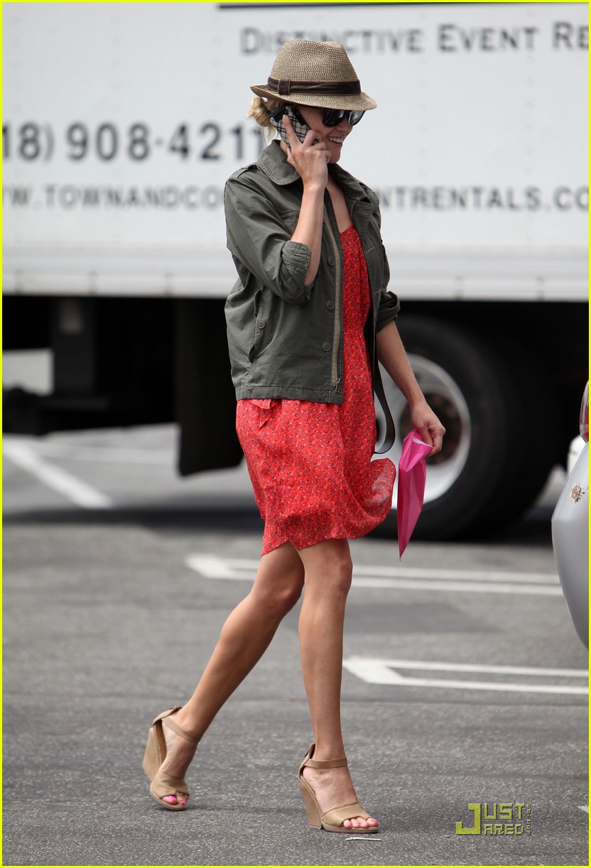 Reese Witherspoon is Fedora Friendly