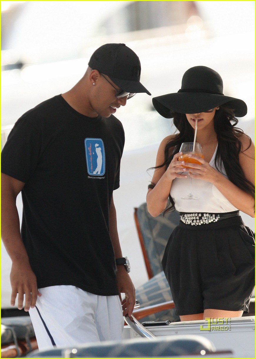 Kim Kardashian & Miles Austin: NYC Yacht Ride!