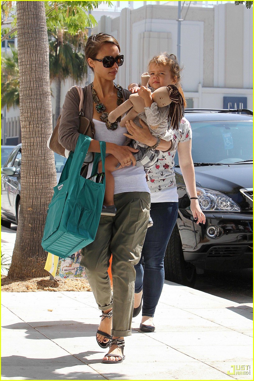 Jessica Alba & Honor Warren are Paper People
