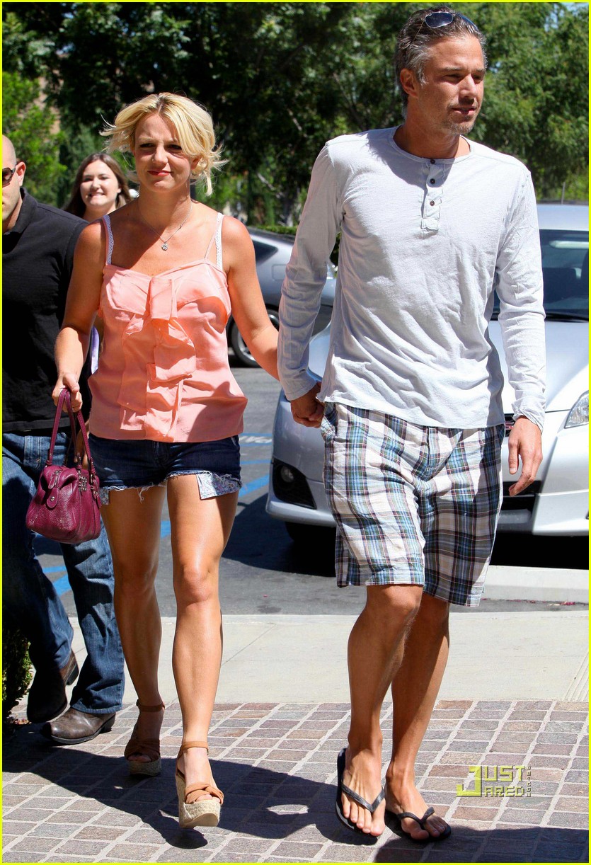 Britney Spears: M. Fredric Active with Jason Trawick!