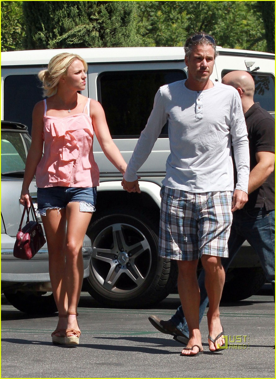 Britney Spears: M. Fredric Active with Jason Trawick!