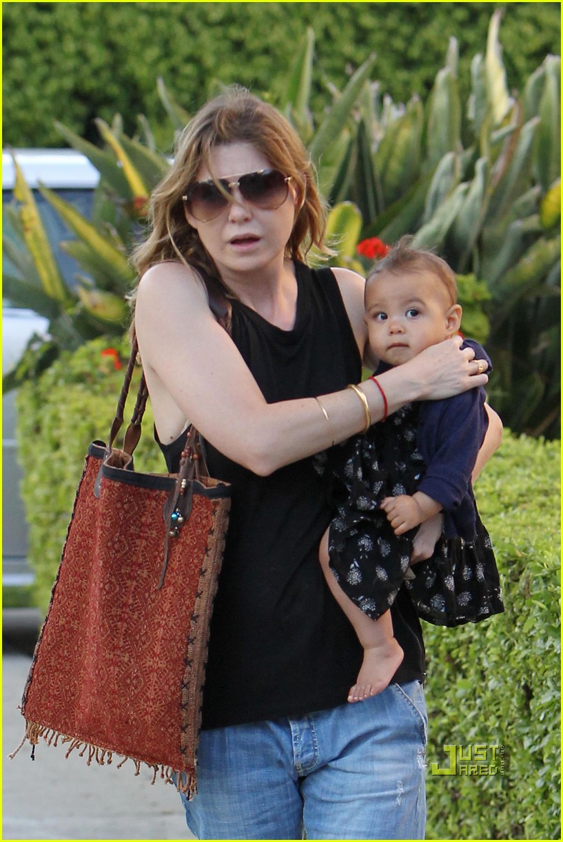 Ellen Pompeo & Chris Ivery: Happy Family with Stella!