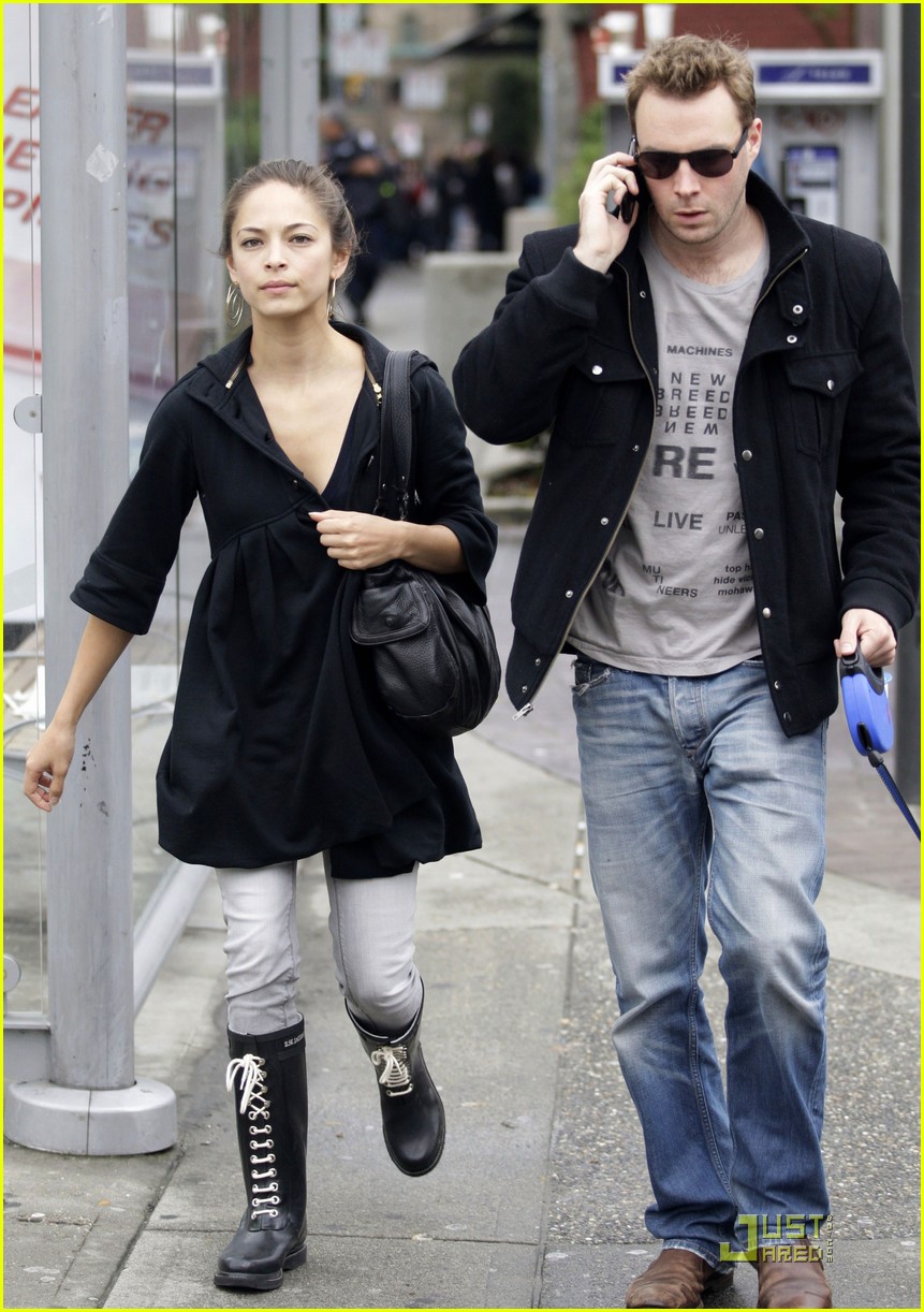 Kristin Kreuk & Mark Hildreth: Canada Couple