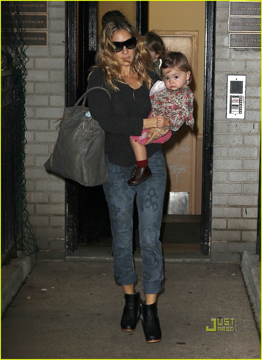 Sarah Jessica Parker: Doctor's Trip with the Twins