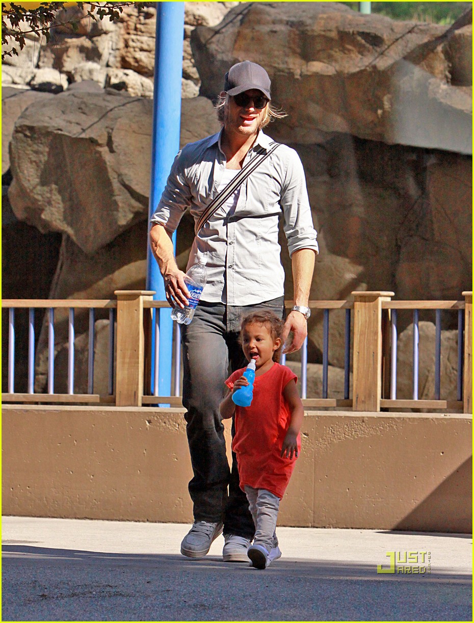 Gabriel Aubry Takes Nahla to the Zoo While Halle Works