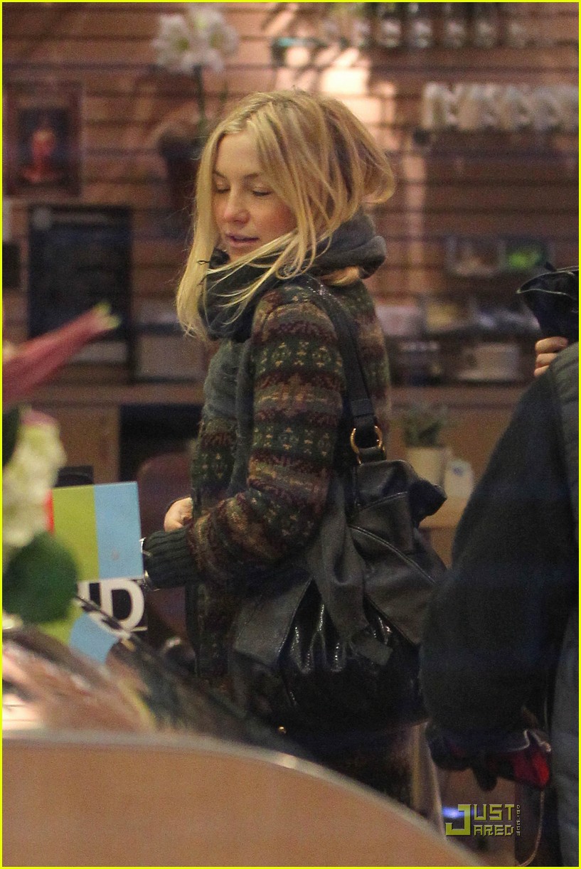 Kate Hudson: Cup Of Joe To Go!