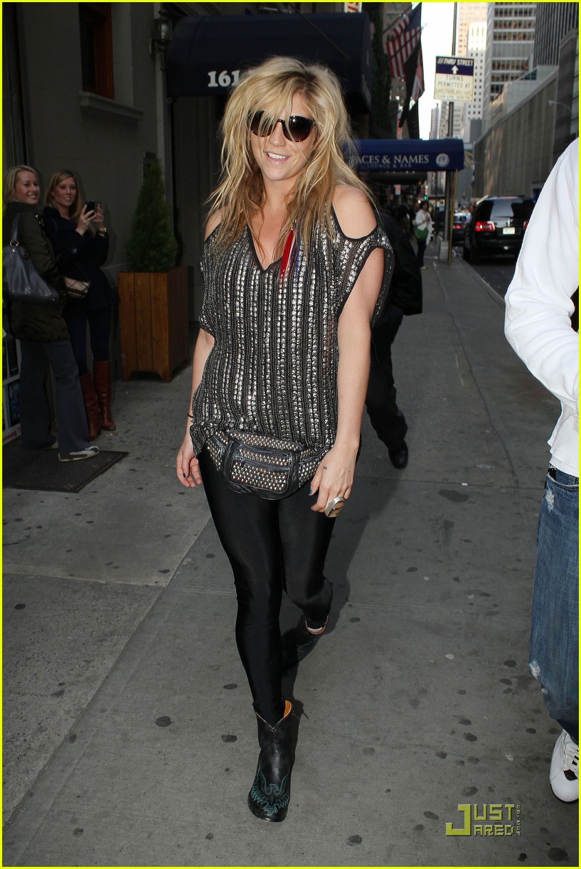 Ke$ha: Strutting Through New York City