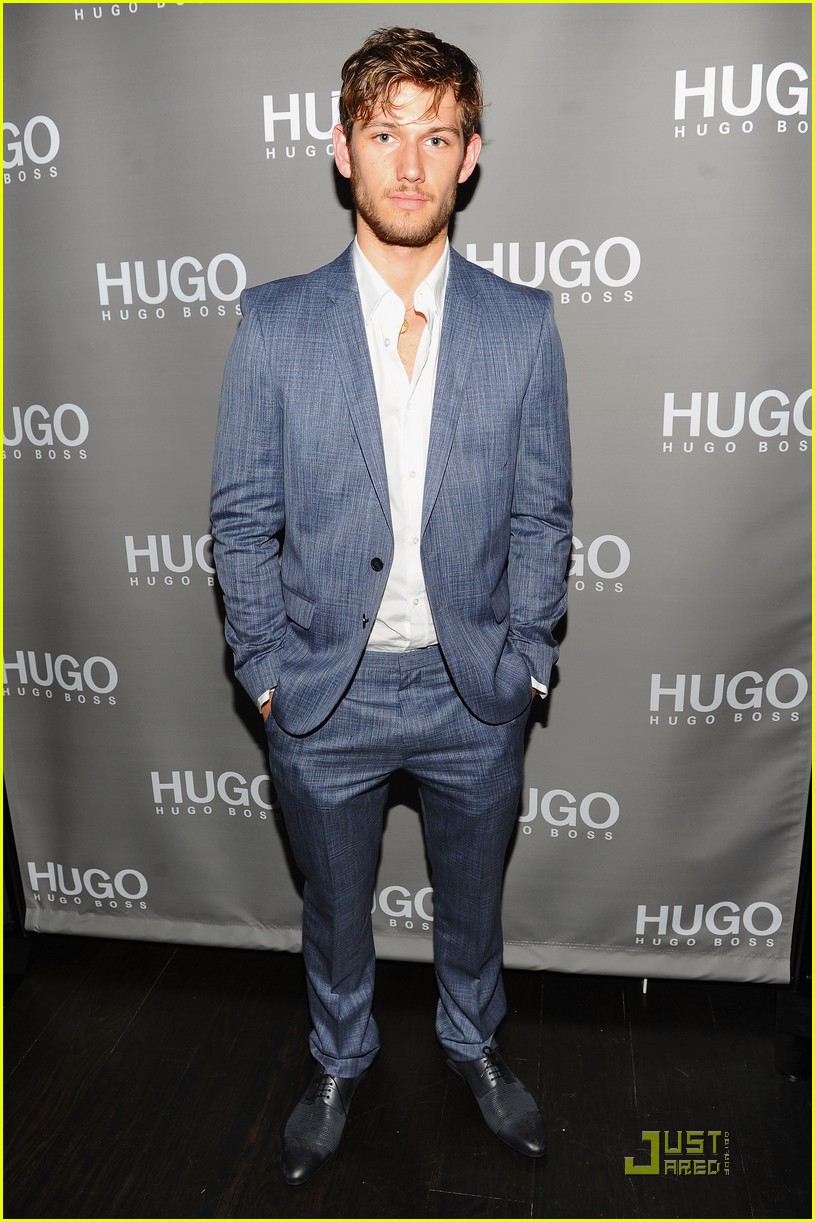 Alex Pettyfer: Hugo Boss Hottie!